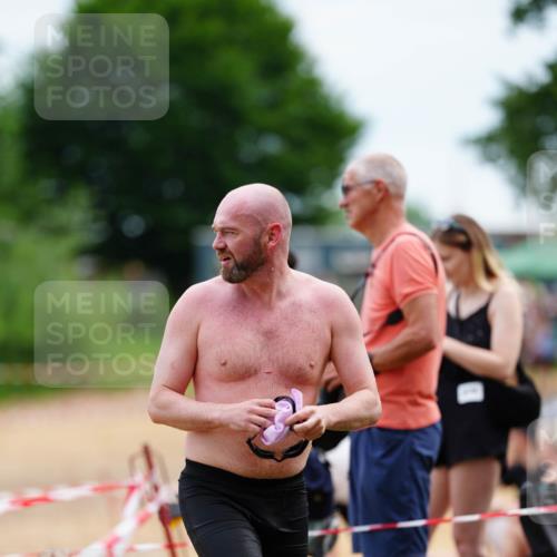 21.06.2026 - 29. Vierlanden-Triathlon LAZAROV Photography http://msf.ph/oto/9863801 21.06.2026 11:09:47 Schwimmen 651, 683, 748, 782 meine-sportfotos.de