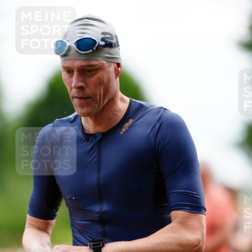 21.06.2026 - 29. Vierlanden-Triathlon LAZAROV Photography http://msf.ph/oto/9863813 21.06.2026 11:10:12 Schwimmen 741, 773 meine-sportfotos.de