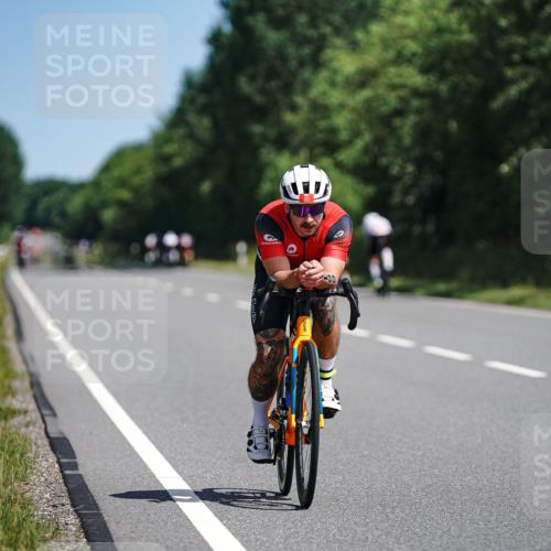 21.06.2026 - Viking Triathlon Michael Burmester http://msf.ph/oto/9863860 21.06.2026 11:42:38 Radfahren 16, 53, 90, 116, 118, 132, 226, 397, 556, 634, 645, 661 meine-sportfotos.de