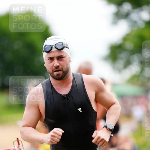 21.06.2026 - 29. Vierlanden-Triathlon LAZAROV Photography http://msf.ph/oto/9863863 21.06.2026 11:11:22 Schwimmen 692, 750, 808, 811 meine-sportfotos.de
