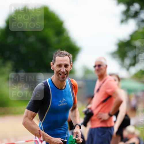 21.06.2026 - 29. Vierlanden-Triathlon LAZAROV Photography http://msf.ph/oto/9863866 21.06.2026 11:11:27 Schwimmen 692, 750, 808, 811 meine-sportfotos.de