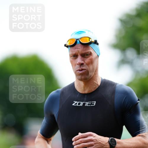 21.06.2026 - 29. Vierlanden-Triathlon LAZAROV Photography http://msf.ph/oto/9863873 21.06.2026 11:11:47 Schwimmen 770, 798 meine-sportfotos.de