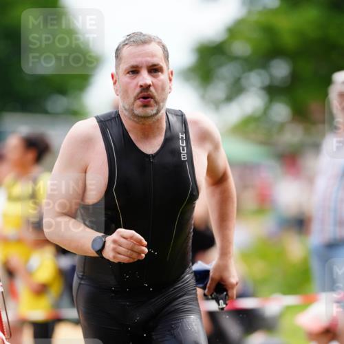 21.06.2026 - 29. Vierlanden-Triathlon LAZAROV Photography http://msf.ph/oto/9863874 21.06.2026 11:11:58 Schwimmen 770, 807 meine-sportfotos.de