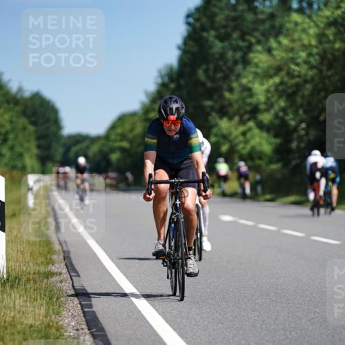21.06.2026 - Viking Triathlon Michael Burmester http://msf.ph/oto/9863881 21.06.2026 11:44:01 Radfahren 20, 68, 70, 70, 75, 255, 261, 289, 348, 370, 374, 386, 419, 463, 642, 670 meine-sportfotos.de