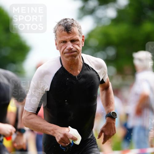 21.06.2026 - 29. Vierlanden-Triathlon LAZAROV Photography http://msf.ph/oto/9863883 21.06.2026 11:12:10 Schwimmen 638, 803, 807 meine-sportfotos.de