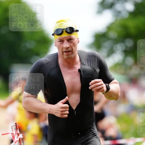 21.06.2026 - 29. Vierlanden-Triathlon LAZAROV Photography http://msf.ph/oto/9863896 21.06.2026 11:12:37 Schwimmen 759, 760, 766, 772, 817 meine-sportfotos.de