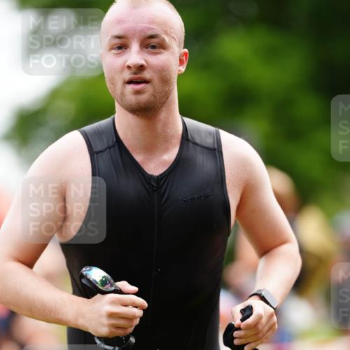 21.06.2026 - 29. Vierlanden-Triathlon LAZAROV Photography http://msf.ph/oto/9863913 21.06.2026 11:13:00 Schwimmen 629, 752, 795 meine-sportfotos.de