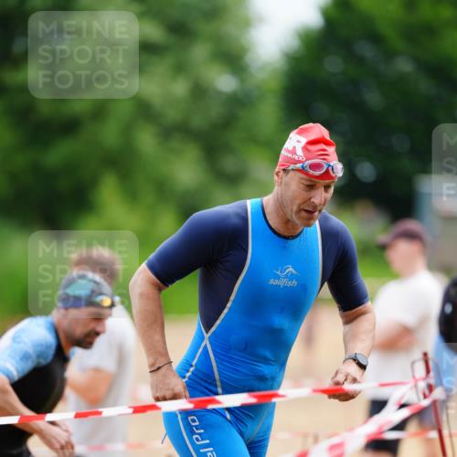 21.06.2026 - 29. Vierlanden-Triathlon LAZAROV Photography http://msf.ph/oto/9863923 21.06.2026 11:13:22 Schwimmen 779, 780, 785, 823 meine-sportfotos.de