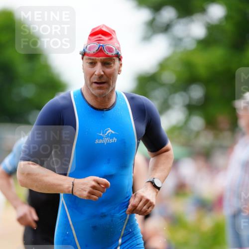 21.06.2026 - 29. Vierlanden-Triathlon LAZAROV Photography http://msf.ph/oto/9863927 21.06.2026 11:13:23 Schwimmen 779, 780, 785, 823 meine-sportfotos.de
