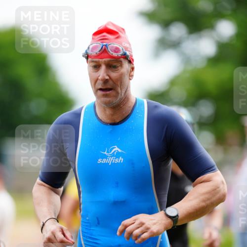 21.06.2026 - 29. Vierlanden-Triathlon LAZAROV Photography http://msf.ph/oto/9863930 21.06.2026 11:13:23 Schwimmen 779, 780, 785, 823 meine-sportfotos.de