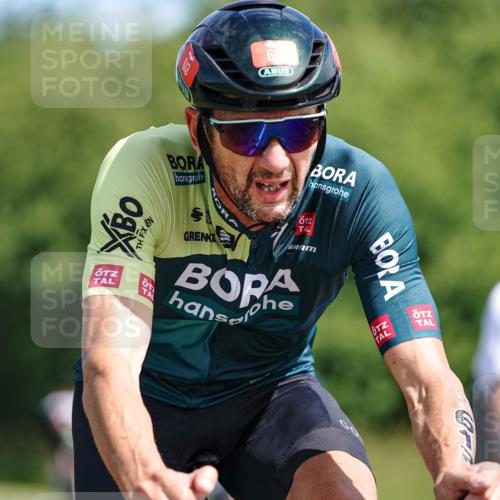 21.06.2026 - Viking Triathlon Michael Burmester http://msf.ph/oto/9863940 21.06.2026 11:44:22 Radfahren 44, 56, 84, 163, 166, 199, 211, 252, 282, 289, 348, 348, 374, 387, 411, 509, 561, 608, 613, 643 meine-sportfotos.de