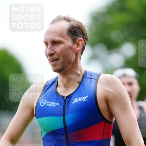 21.06.2026 - 29. Vierlanden-Triathlon LAZAROV Photography http://msf.ph/oto/9863954 21.06.2026 11:13:49 Schwimmen 809, 819, 825 meine-sportfotos.de