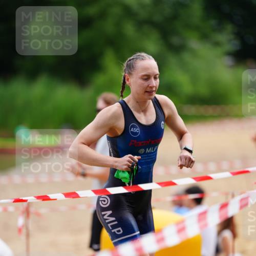 21.06.2026 - 29. Vierlanden-Triathlon LAZAROV Photography http://msf.ph/oto/9863956 21.06.2026 11:14:05 Schwimmen 838 meine-sportfotos.de