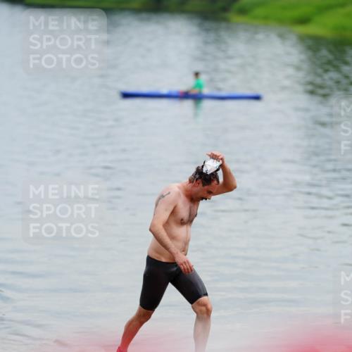21.06.2026 - 29. Vierlanden-Triathlon LAZAROV Photography http://msf.ph/oto/9863971 21.06.2026 11:15:03 Schwimmen 902 meine-sportfotos.de