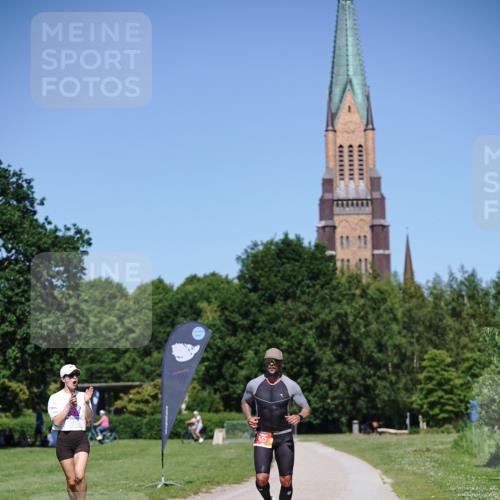 21.06.2026 - Viking Triathlon Michael Burmester http://msf.ph/oto/9863978 21.06.2026 16:30:31 Laufen 557 meine-sportfotos.de