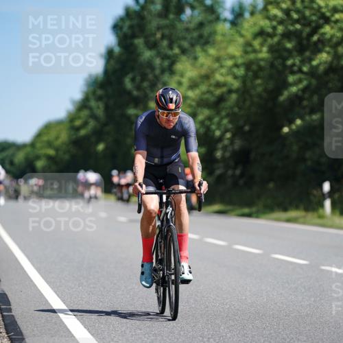 21.06.2026 - Viking Triathlon Michael Burmester http://msf.ph/oto/9863987 21.06.2026 11:44:34 Radfahren 56, 63, 162, 166, 199, 211, 252, 257, 266, 282, 348, 548, 561, 643 meine-sportfotos.de