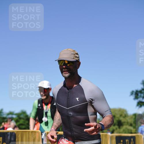 21.06.2026 - Viking Triathlon Michael Burmester http://msf.ph/oto/9864004 21.06.2026 16:30:39 Laufen 557 meine-sportfotos.de