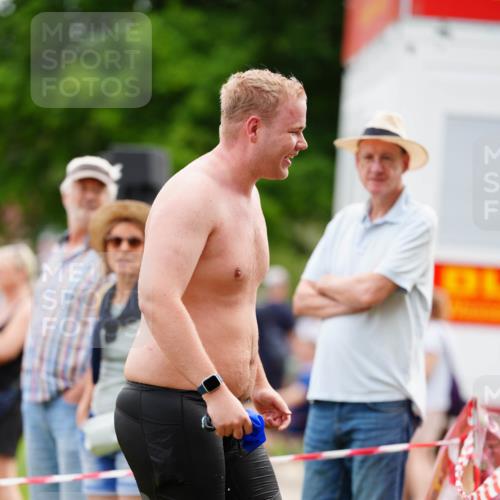 21.06.2026 - 29. Vierlanden-Triathlon LAZAROV Photography http://msf.ph/oto/9864018 21.06.2026 11:15:50 Schwimmen 736 meine-sportfotos.de