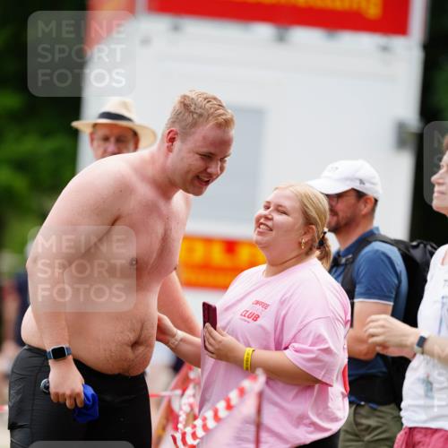 21.06.2026 - 29. Vierlanden-Triathlon LAZAROV Photography http://msf.ph/oto/9864022 21.06.2026 11:15:52 Schwimmen 736 meine-sportfotos.de