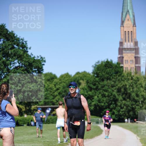 21.06.2026 - Viking Triathlon Michael Burmester http://msf.ph/oto/9864039 21.06.2026 16:32:40 Laufen 370, 424 meine-sportfotos.de