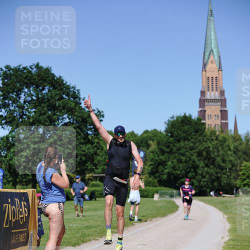 21.06.2026 - Viking Triathlon Michael Burmester http://msf.ph/oto/9864061 21.06.2026 16:32:41 Laufen 370, 424 meine-sportfotos.de