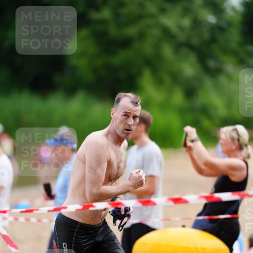 21.06.2026 - 29. Vierlanden-Triathlon LAZAROV Photography http://msf.ph/oto/9864075 21.06.2026 11:18:36 Schwimmen 662, 769, 786, 905 meine-sportfotos.de