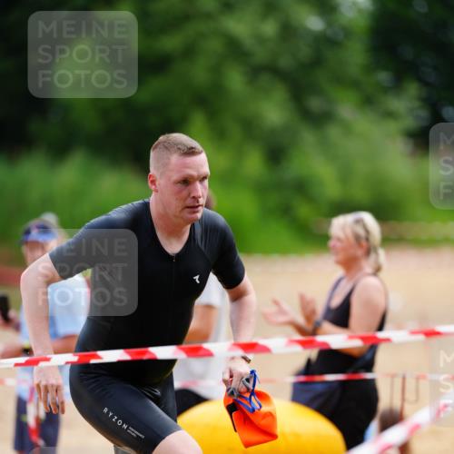 21.06.2026 - 29. Vierlanden-Triathlon LAZAROV Photography http://msf.ph/oto/9864083 21.06.2026 11:18:44 Schwimmen 662, 786, 879, 882, 905 meine-sportfotos.de