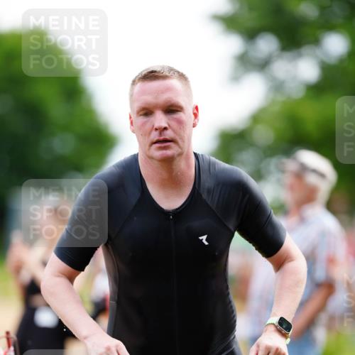 21.06.2026 - 29. Vierlanden-Triathlon LAZAROV Photography http://msf.ph/oto/9864090 21.06.2026 11:18:45 Schwimmen 662, 786, 844, 879, 882, 905 meine-sportfotos.de
