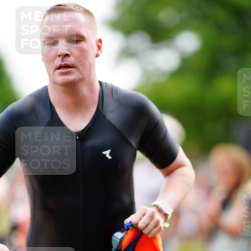 21.06.2026 - 29. Vierlanden-Triathlon LAZAROV Photography http://msf.ph/oto/9864092 21.06.2026 11:18:46 Schwimmen 662, 844, 879, 882, 905 meine-sportfotos.de