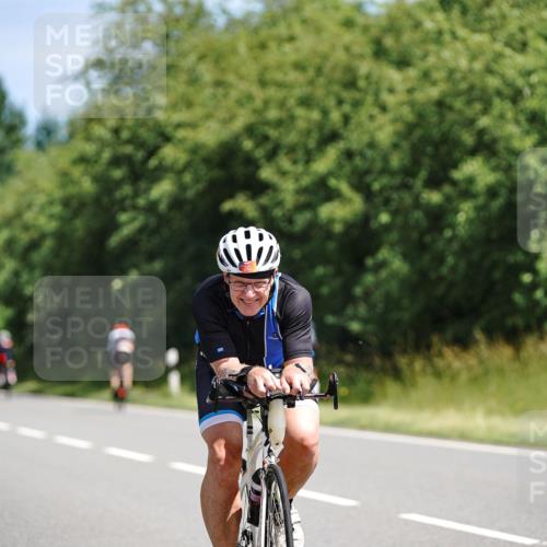 21.06.2026 - Viking Triathlon Michael Burmester http://msf.ph/oto/9864124 21.06.2026 11:46:03 Radfahren 39, 60, 111, 186, 212, 227, 227, 245, 335, 495, 532, 541, 562, 567, 615, 664 meine-sportfotos.de