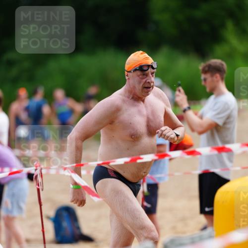21.06.2026 - 29. Vierlanden-Triathlon LAZAROV Photography http://msf.ph/oto/9864141 21.06.2026 11:19:21 Schwimmen 900 meine-sportfotos.de