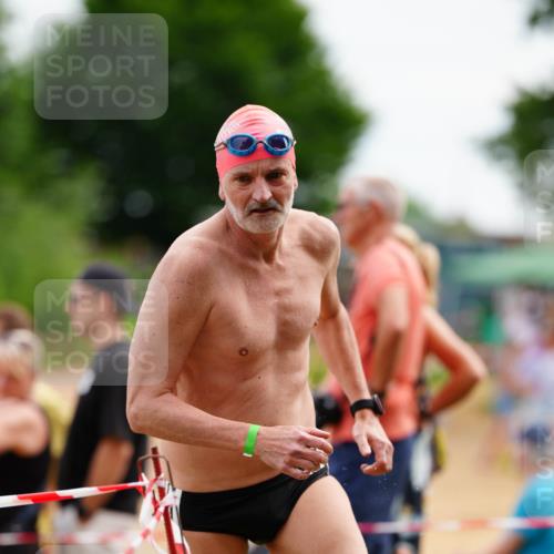 21.06.2026 - 29. Vierlanden-Triathlon LAZAROV Photography http://msf.ph/oto/9864169 21.06.2026 11:20:13 Schwimmen 790, 827, 884, 893, 901 meine-sportfotos.de