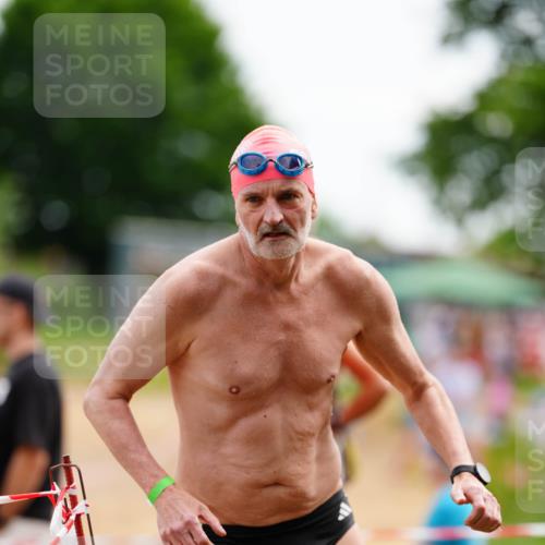 21.06.2026 - 29. Vierlanden-Triathlon LAZAROV Photography http://msf.ph/oto/9864171 21.06.2026 11:20:13 Schwimmen 790, 827, 884, 893, 901 meine-sportfotos.de