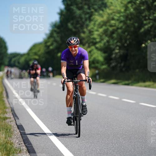 21.06.2026 - Viking Triathlon Michael Burmester http://msf.ph/oto/9864178 21.06.2026 11:46:30 Radfahren 87, 95, 154, 169, 181, 181, 295, 335, 355, 409, 462, 527, 649, 649, 655 meine-sportfotos.de