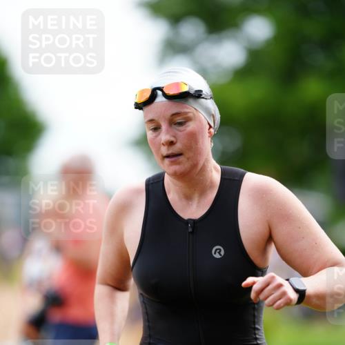 21.06.2026 - 29. Vierlanden-Triathlon LAZAROV Photography http://msf.ph/oto/9864216 21.06.2026 11:20:42 Schwimmen 883, 887, 892 meine-sportfotos.de