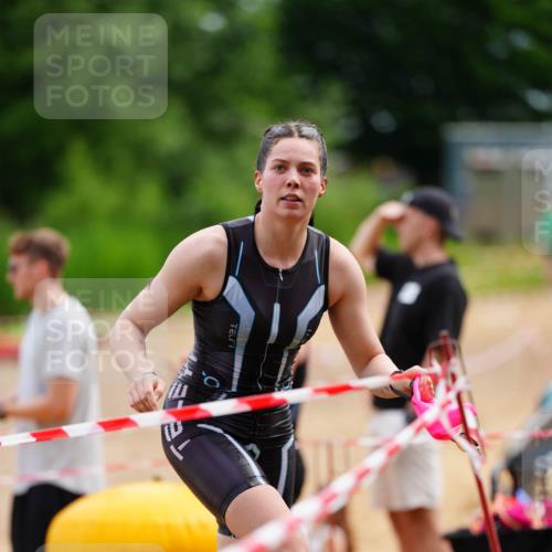 21.06.2026 - 29. Vierlanden-Triathlon LAZAROV Photography http://msf.ph/oto/9864248 21.06.2026 11:21:16 Schwimmen 891 meine-sportfotos.de