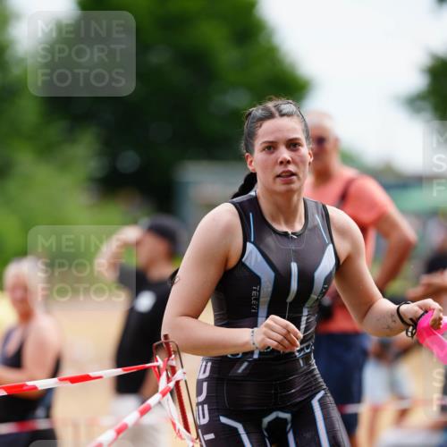 21.06.2026 - 29. Vierlanden-Triathlon LAZAROV Photography http://msf.ph/oto/9864251 21.06.2026 11:21:16 Schwimmen 891 meine-sportfotos.de