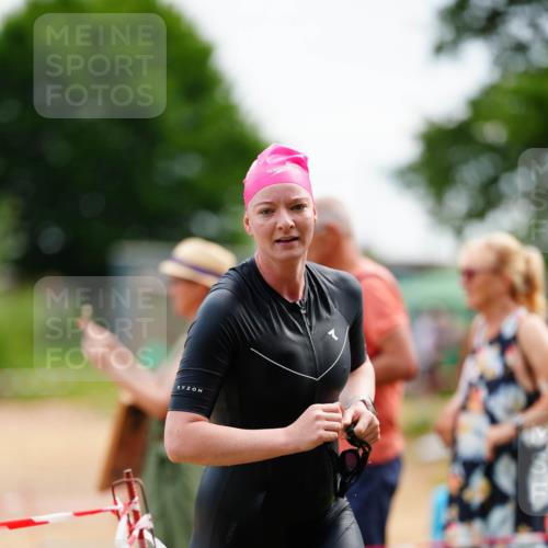 21.06.2026 - 29. Vierlanden-Triathlon LAZAROV Photography http://msf.ph/oto/9864284 21.06.2026 11:22:07 Schwimmen 866, 872 meine-sportfotos.de