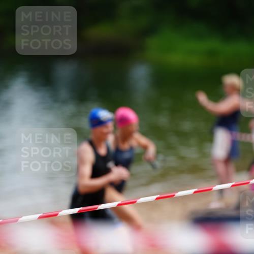 21.06.2026 - 29. Vierlanden-Triathlon LAZAROV Photography http://msf.ph/oto/9864299 21.06.2026 11:22:32 Schwimmen 841, 848, 873, 899, 906 meine-sportfotos.de