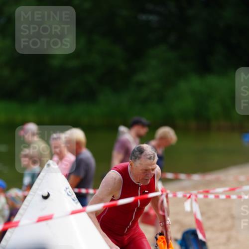 21.06.2026 - 29. Vierlanden-Triathlon LAZAROV Photography http://msf.ph/oto/9864354 21.06.2026 11:23:10 Schwimmen 762, 829, 854, 880 meine-sportfotos.de