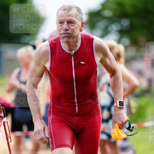 21.06.2026 - 29. Vierlanden-Triathlon LAZAROV Photography http://msf.ph/oto/9864368 21.06.2026 11:23:14 Schwimmen 762, 829, 854, 880 meine-sportfotos.de