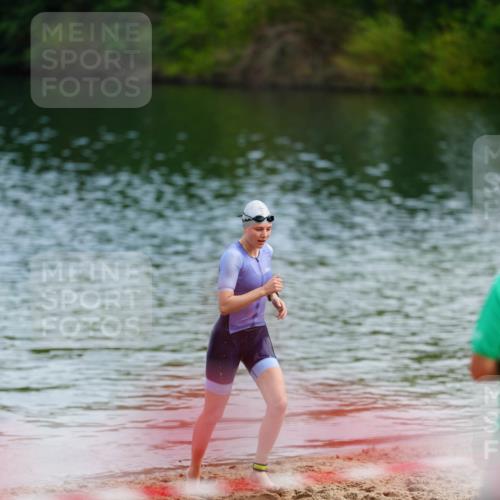 21.06.2026 - 29. Vierlanden-Triathlon LAZAROV Photography http://msf.ph/oto/9864381 21.06.2026 11:23:41 Schwimmen 842 meine-sportfotos.de