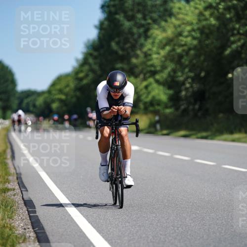 21.06.2026 - Viking Triathlon Michael Burmester http://msf.ph/oto/9864382 21.06.2026 11:48:08 Radfahren 34, 37, 45, 97, 150, 189, 197, 303, 327, 340, 427, 474, 559, 601, 651, 663, 665 meine-sportfotos.de