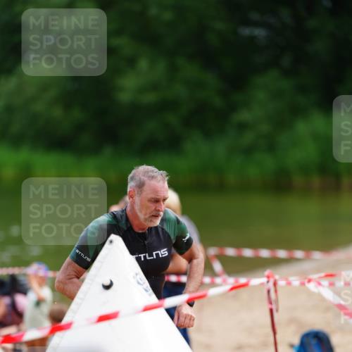 21.06.2026 - 29. Vierlanden-Triathlon LAZAROV Photography http://msf.ph/oto/9864397 21.06.2026 11:23:55 Schwimmen 771 meine-sportfotos.de