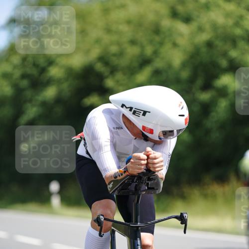 21.06.2026 - Viking Triathlon Michael Burmester http://msf.ph/oto/9864417 21.06.2026 11:48:27 Radfahren 34, 45, 97, 125, 125, 150, 150, 188, 197, 250, 303, 327, 340, 434, 485, 553, 553, 616, 616, 622, 622, 651, 652, 663, 665, 669 meine-sportfotos.de