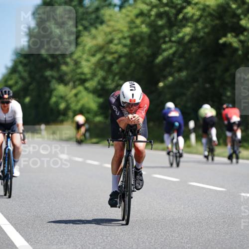 21.06.2026 - Viking Triathlon Michael Burmester http://msf.ph/oto/9864422 21.06.2026 11:48:29 Radfahren 34, 45, 97, 125, 125, 150, 150, 188, 197, 250, 283, 291, 303, 327, 340, 434, 485, 553, 553, 616, 616, 622, 622, 651, 652, 663, 665, 669 meine-sportfotos.de