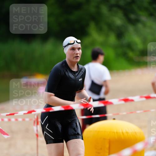 21.06.2026 - 29. Vierlanden-Triathlon LAZAROV Photography http://msf.ph/oto/9864425 21.06.2026 11:24:28 Schwimmen 818, 831, 837, 840, 852, 859, 869, 903 meine-sportfotos.de