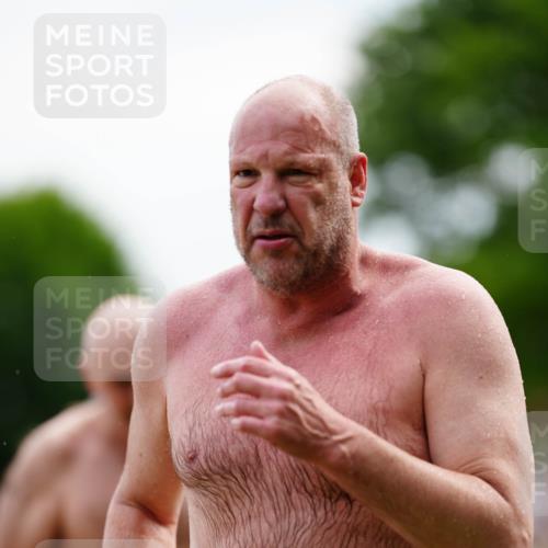 21.06.2026 - 29. Vierlanden-Triathlon LAZAROV Photography http://msf.ph/oto/9864437 21.06.2026 11:24:32 Schwimmen 818, 831, 837, 840, 852, 859, 888, 903 meine-sportfotos.de