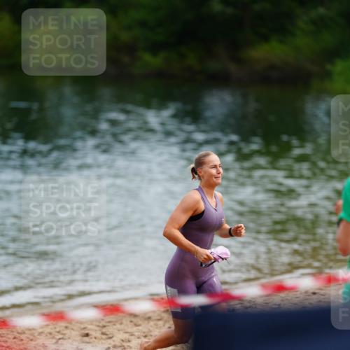 21.06.2026 - 29. Vierlanden-Triathlon LAZAROV Photography http://msf.ph/oto/9864461 21.06.2026 11:25:02 Schwimmen 832, 860, 894 meine-sportfotos.de