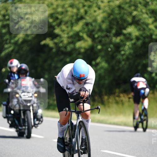21.06.2026 - Viking Triathlon Michael Burmester http://msf.ph/oto/9864466 21.06.2026 11:48:41 Radfahren 125, 150, 250, 250, 283, 291, 305, 434, 553, 616, 616, 622, 669 meine-sportfotos.de